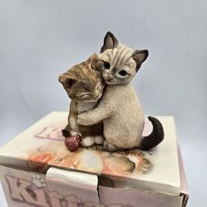 Country Artists Kittens Hugging Figurine 02222 Cats Statue Hand Painted New Vtg
